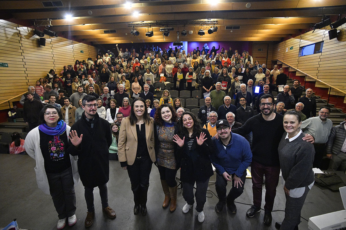 Junto a la alcaldesa Camila Merino, continúan los ensayos de Voces de Vitacura