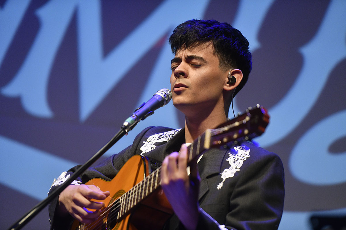 Continúa “La nueva voz del bolero” con el ritmo de ‘Gamuza’